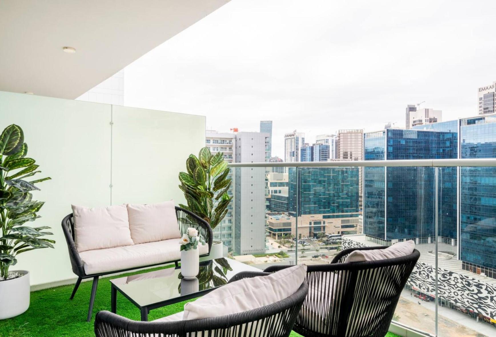 Luxury 2 Bedroom With Burj Khalifa View ドバイ エクステリア 写真