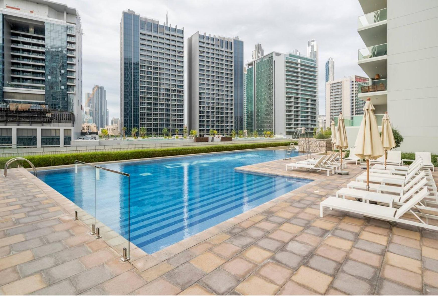 Luxury 2 Bedroom With Burj Khalifa View ドバイ エクステリア 写真