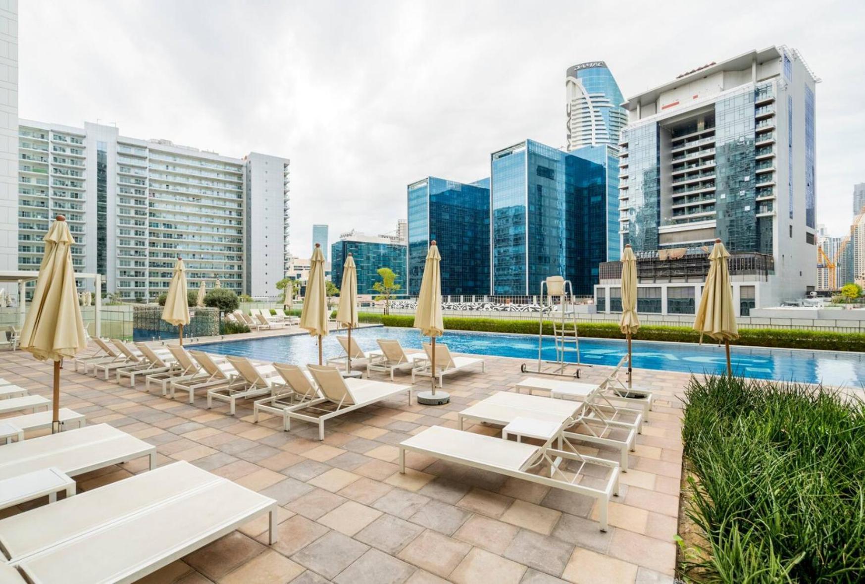 Luxury 2 Bedroom With Burj Khalifa View ドバイ エクステリア 写真